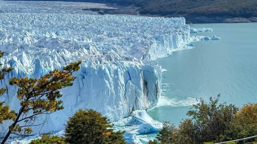 Prakticen vodic za slovenske oglasevalce: kje in kako najti indonezijske Instagram ustvarjalce, ki ucinkovito promovirajo platforme za spletno ucenje.