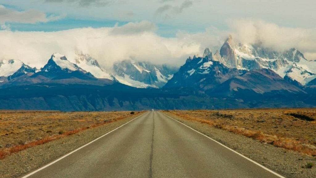 Prakticen vodic za slovenske oglasevalce: kako ciljano najti in aktivirati spanske Xiaohongshu ustvarjalce za testiranje novih produktnih konceptov.