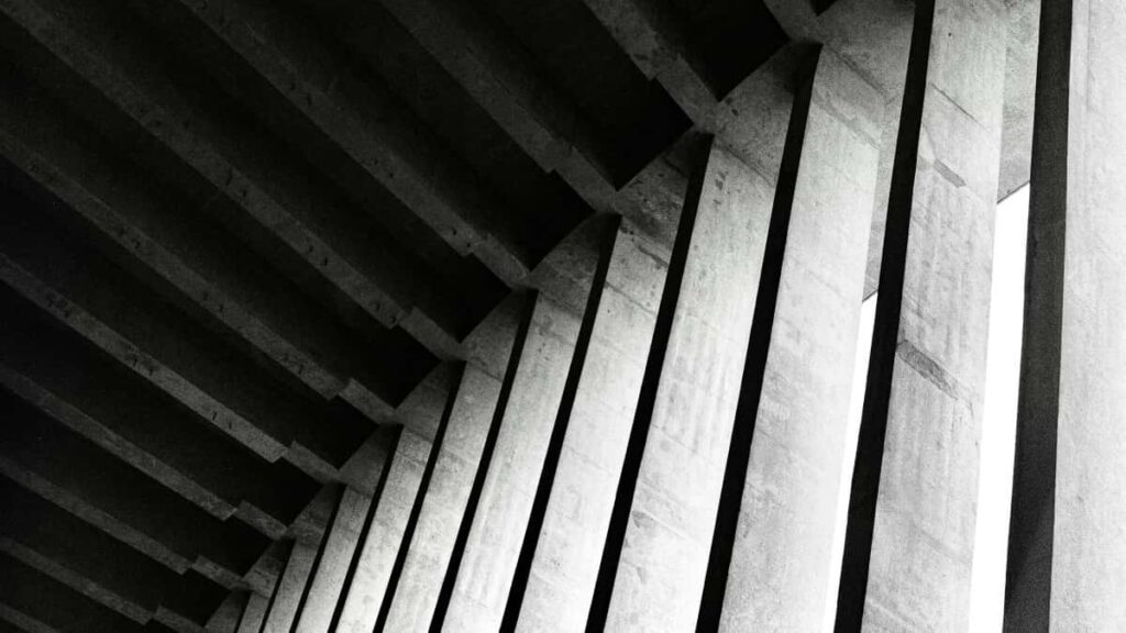 Prakticen vodic za slovenske kreatorje: kako najti, kontaktirati in postati ambasador pri cilskih znamkah na Douyinu taktike, primeri in orodja.