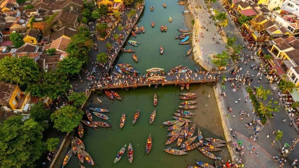 Korakpokorak vodic za slovenske ustvarjalce: kako najti, nagovoriti in dogovoriti francoske znamke na Chingari za giveaway z game keyi prakticni nasveti, skripti in pravila igre.