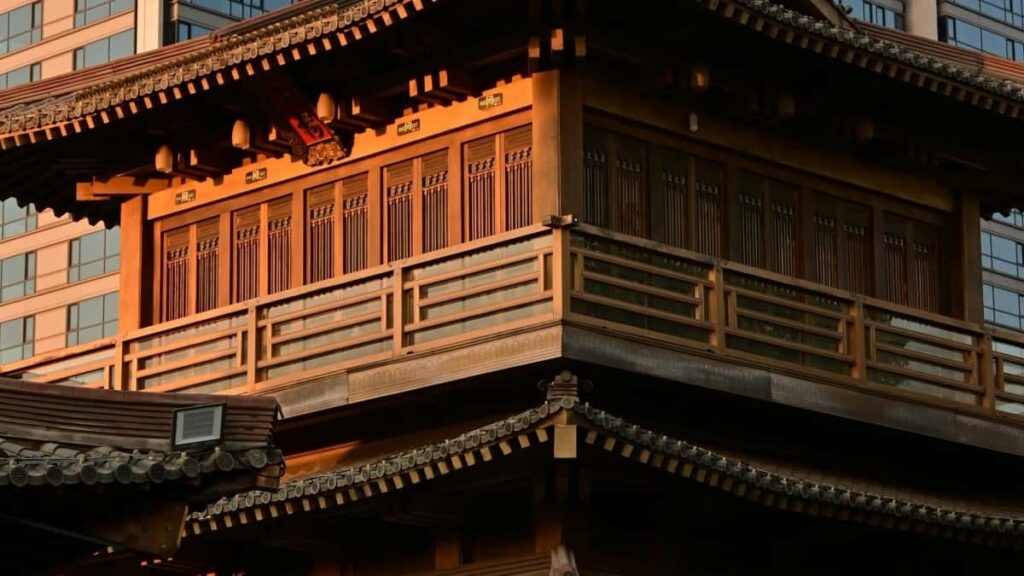 Prakticen vodic za slovenske oglasevalce: kako odkriti libanonske Apple Music ustvarjalce za promocijo mobilnih iger, z lokalnimi taktikami, primeri in orodji.