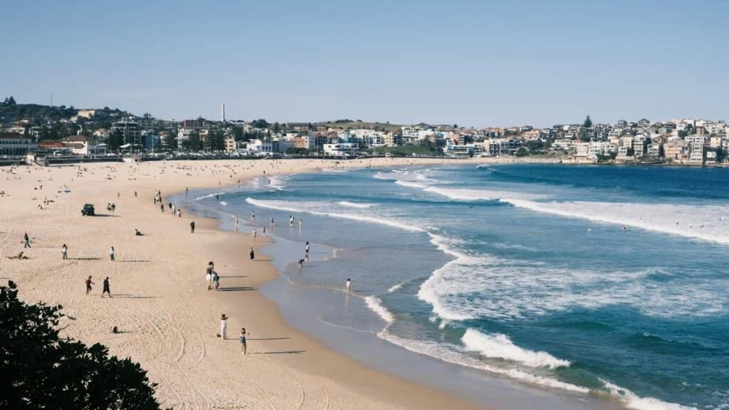 Prakticen vodic za slovenske ustvarjalce: kako najti in nagovoriti nigerijske blagovne znamke na Pinterestu z uporabo sponzoriranih orodij in prilagojenih strategij.