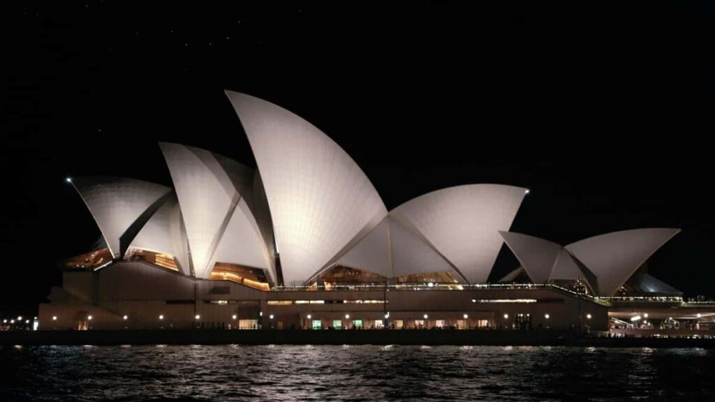 Praktcen vodic za slovenske ustvarjalce: kako najti, pristopiti in sodelovati s portugalskimi znamkami na Threads za testiranje in recenzije trendovskih produktov.