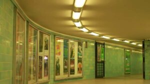 Konkretni koraki za slovenske ustvarjalce: kako najti, pristopiti in prodati Clubhouse live stream z igrami dominikanskim znamkam taktike, primeri in pravni/tehnicni nasveti.