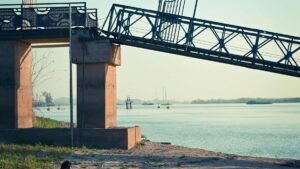 Prakticen vodic za slovenske creatorje: koraki, taktike in primeri, kako na Clubhouseu vzpostaviti sodelovanja s kostariskimi modnimi znamkami za styling izzive.